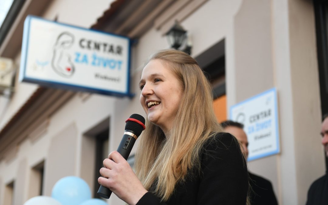 Otvorili smo centre za život u Vinkovcima i Vukovaru